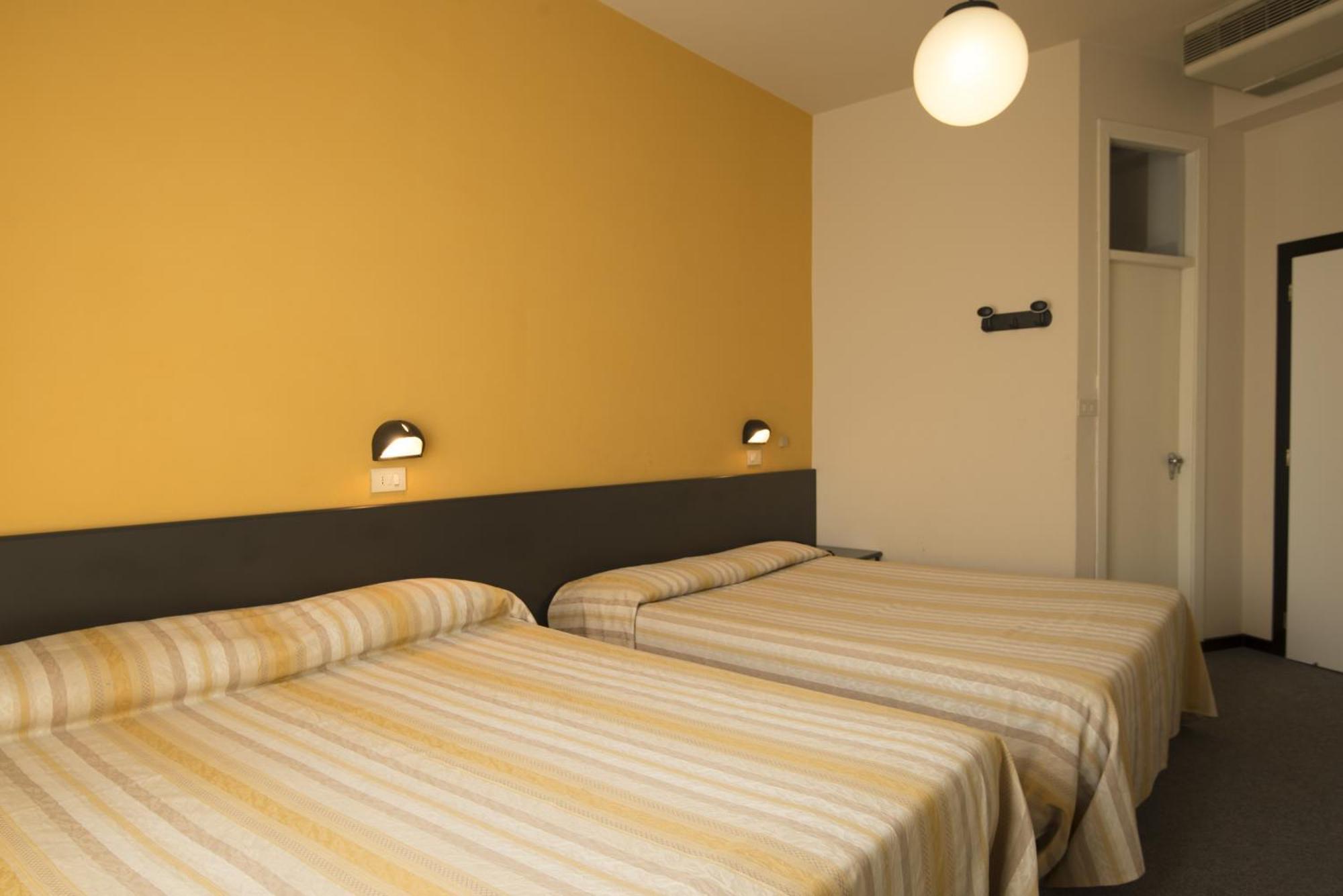 Hotel Airone Rimini Luaran gambar