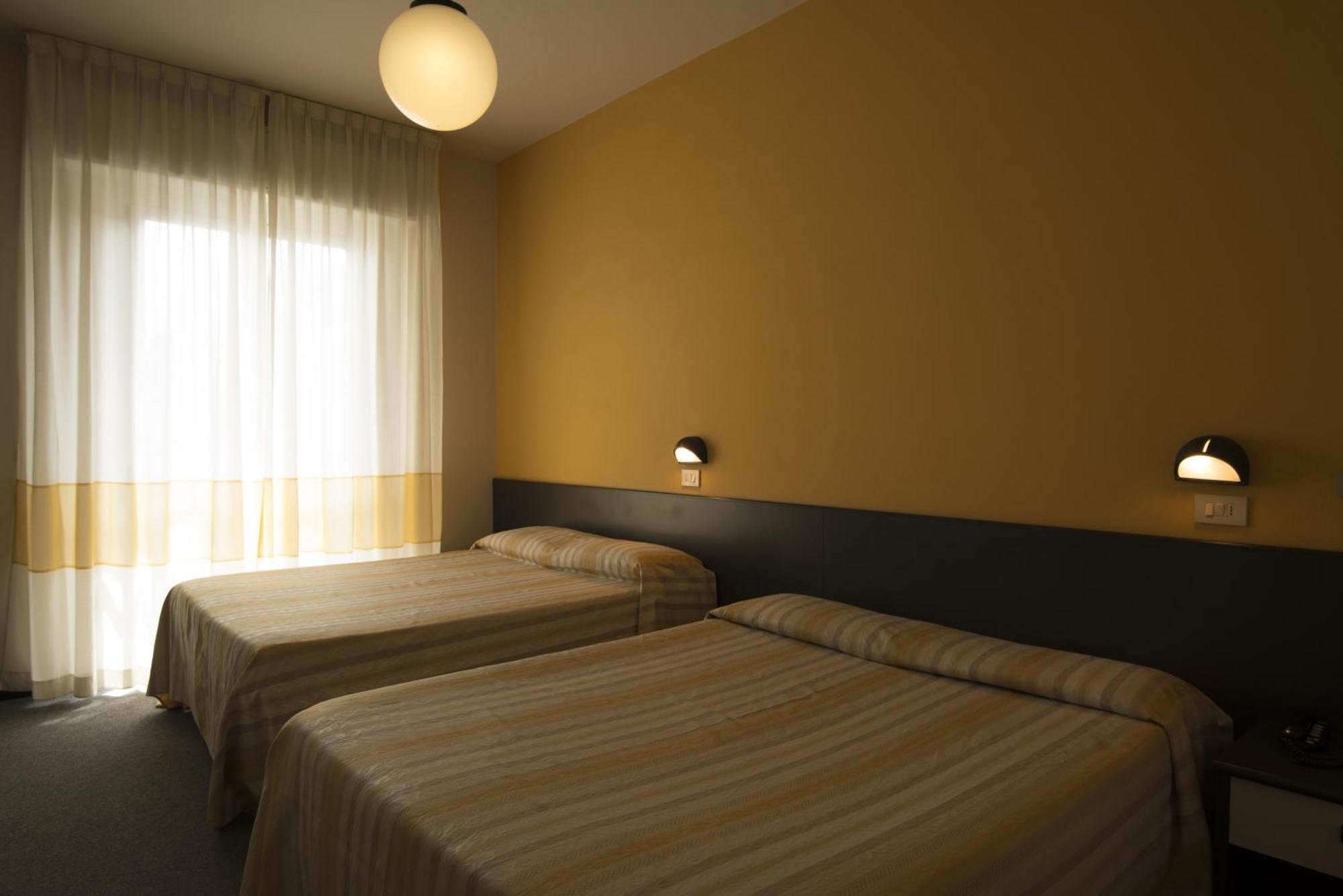 Hotel Airone Rimini Luaran gambar